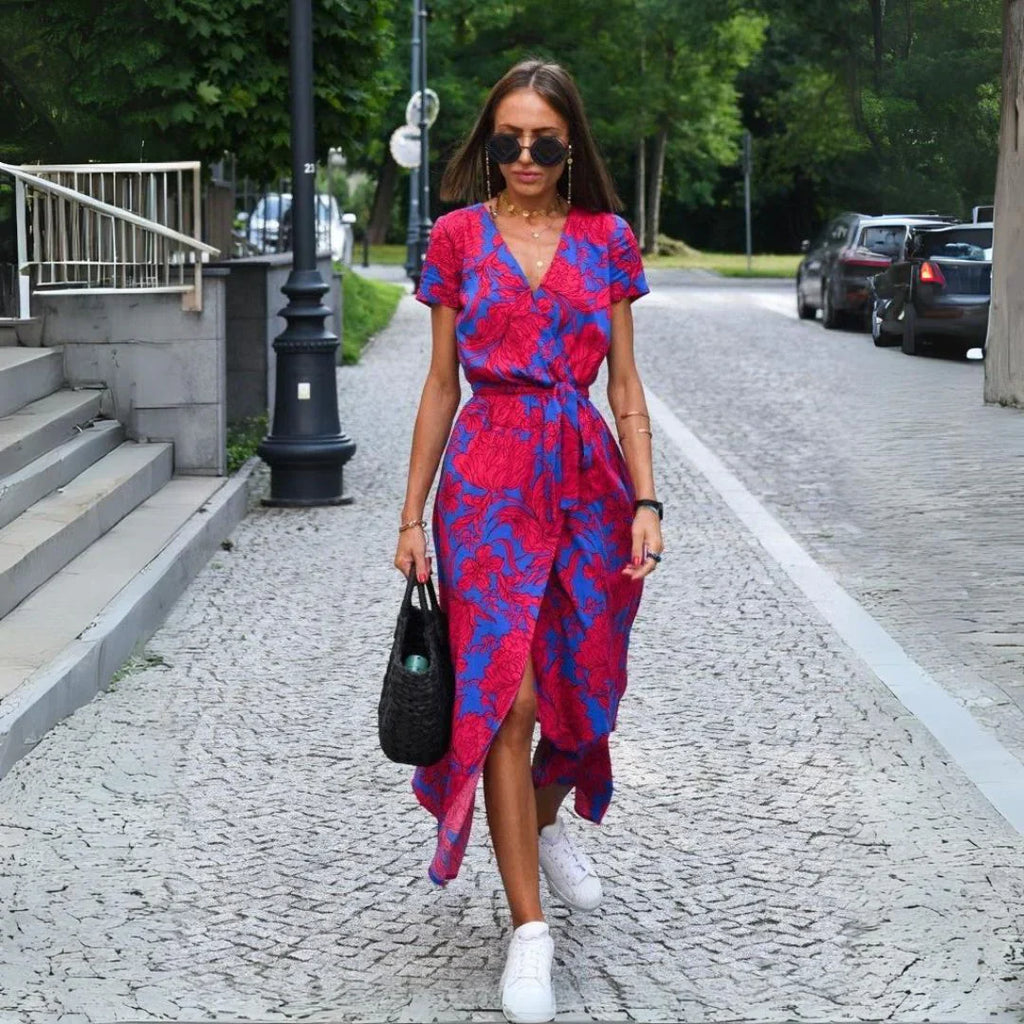 Julia - Elegant Dress