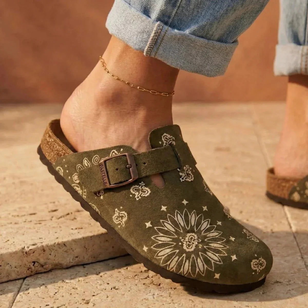 Solal - Classic Suede Clogs